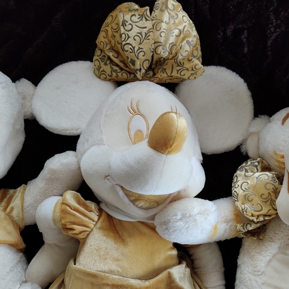 Disney Holiday Collection Stuffed Animal - Picture 3 of 3